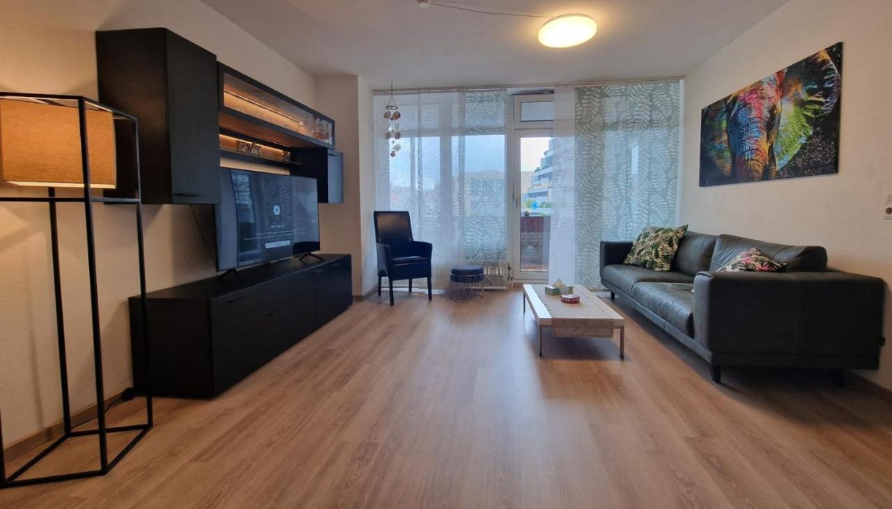 Hafenperle Ferienwohnung Am Alten Stadthafen In Oldenburg - Zentrale City Lage Luaran gambar