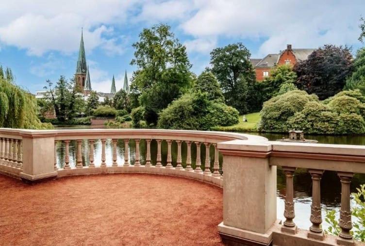 Hafenperle Ferienwohnung Am Alten Stadthafen In Oldenburg - Zentrale City Lage Luaran gambar